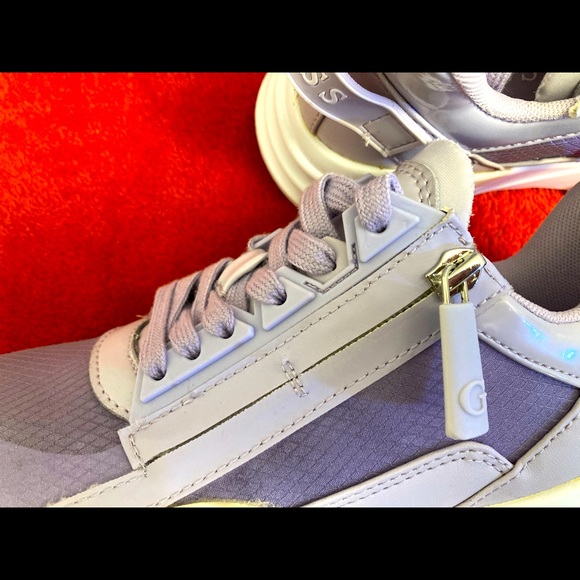 GUESS Sneakers - Picture 5 of 5